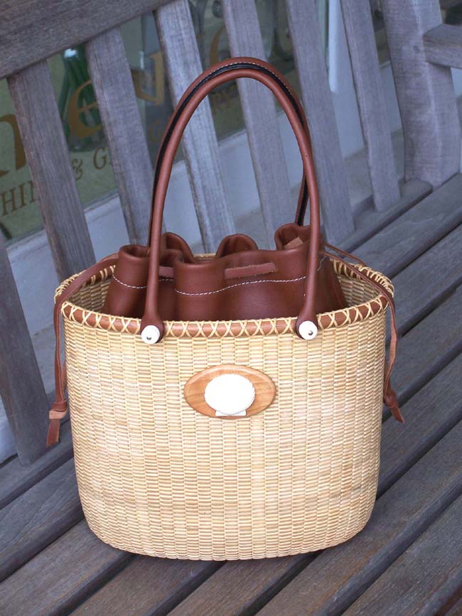 A Beautiful Handcrafted Nantucket Basket Style 'Tote' Bag by noted Cape Cod artist Kathy Campbell